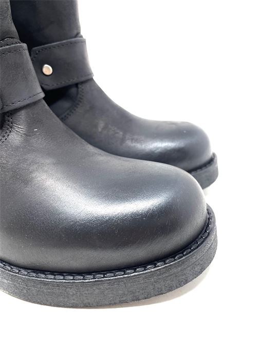 Damen-Bikerstiefel mit Herzanhänger IL LACCIO | 2040SULIVANNERO